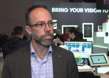 Rynek aparatów fotograficznych przechodzi drastyczne zmiany. Wciąż jednak nie maleje popyt na lustrzanki cyfrowe i bezlusterkowce