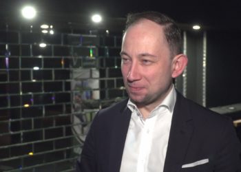 Jarosław Milner: Prawdziwy dżentelmen pije, pali i przeklina. Ja niestety nie palę, ale lubię wypić, oczywiście z umiarem (wideo)