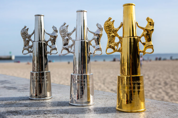 Tegoroczna edycja Festiwalu Polskich Filmów Fabularnych odbędzie się w Gdyni w dniach 20-25 września 2021 roku.