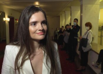 Maria Niklińska: Jestem za naturalnością, ale nie będę krytykować osób poprawiających sobie urodę. Każdy może mieć inną estetykę, szanujmy się nawzajem