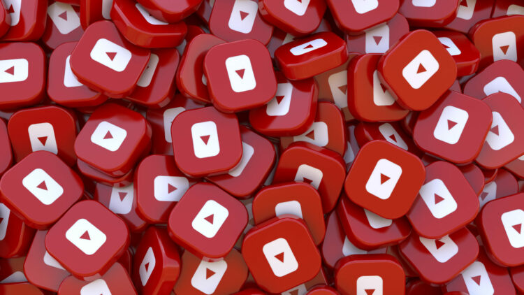 Vlogmasy i inspiracje zakupowe. Polacy oglądają ponad 54 mln godzin treści związanych ze Świętami na YouTube