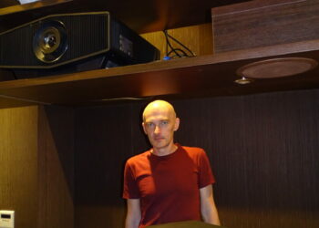 Projektor – Sony VPL-XW7000ES